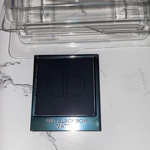 NWOB Dior eyeshadow:098 Black Bow
Never used
No box
Sold in pan 
No compact